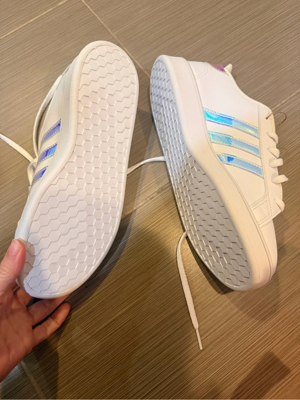 Kids White Sneakers with Iridescent Stripes